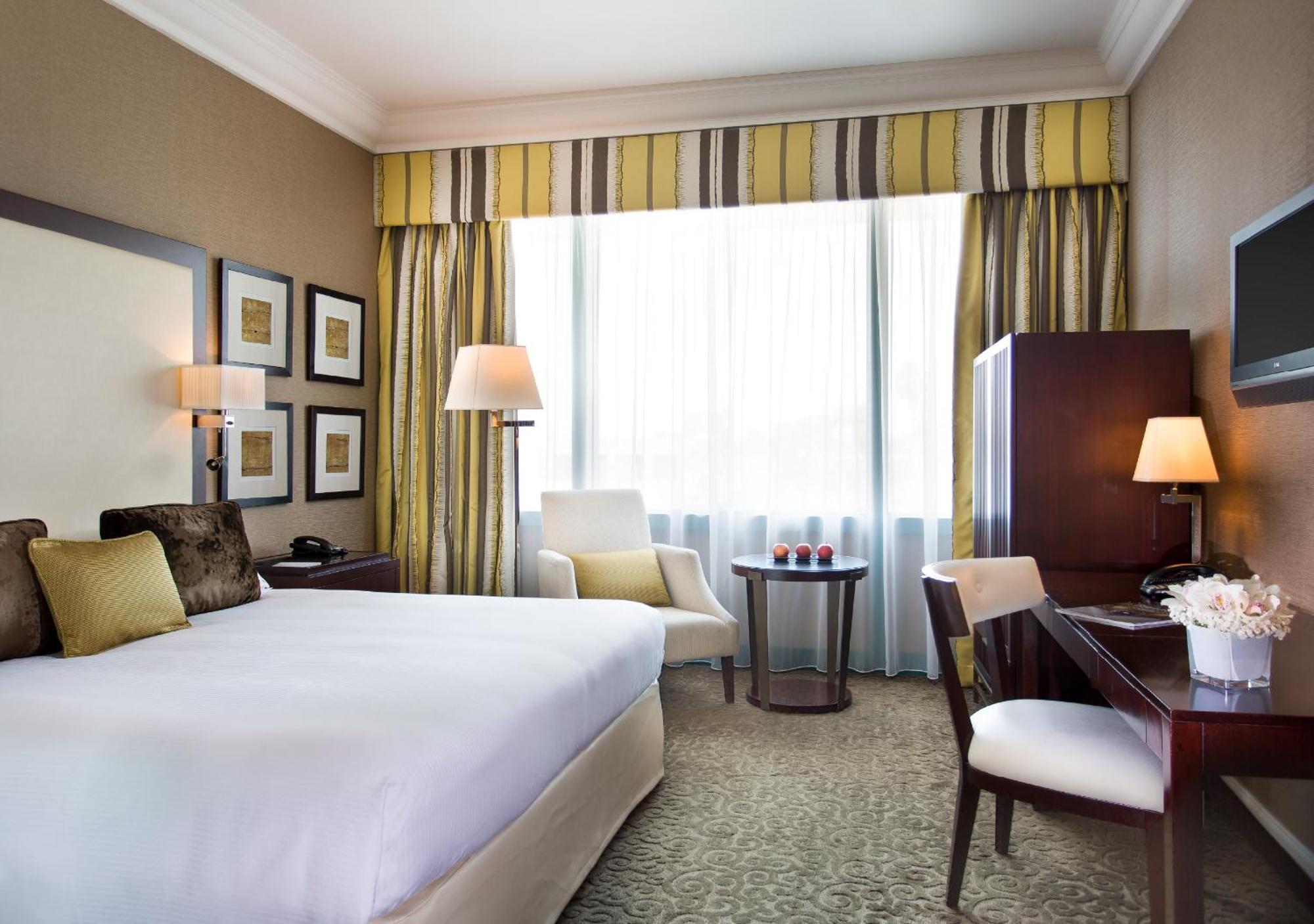 Classic King Room – Half Board Package